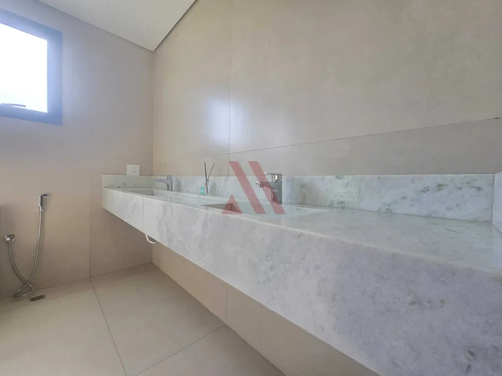 Casa, 3 quartos, 244 m² - Foto 4