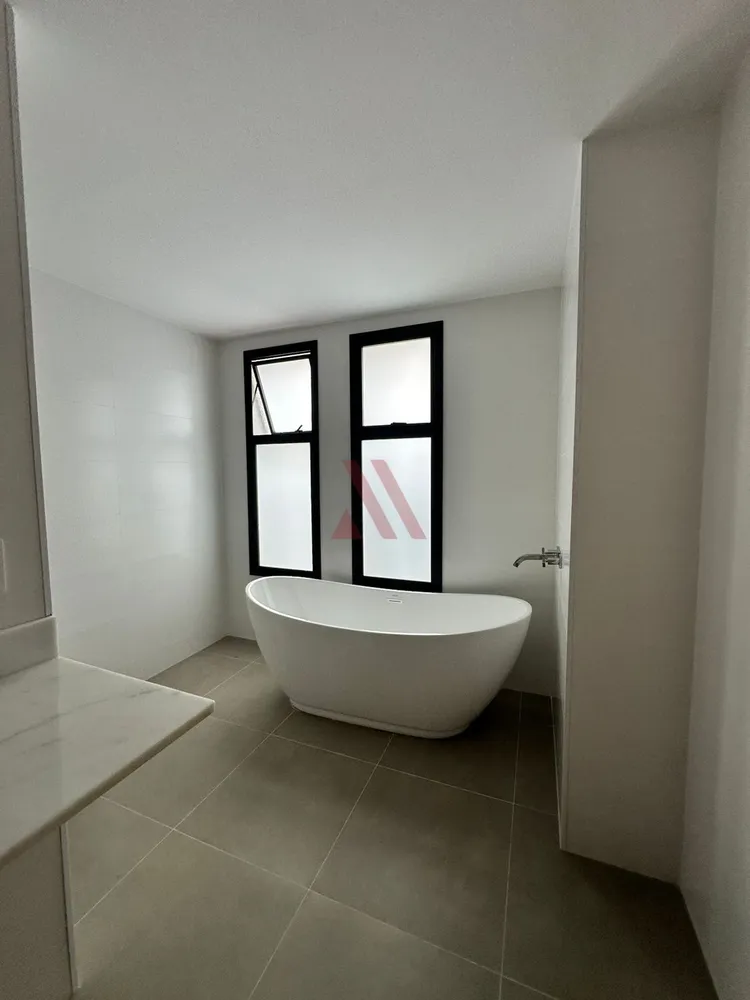 Cobertura, 4 quartos, 356 m² - Foto 4