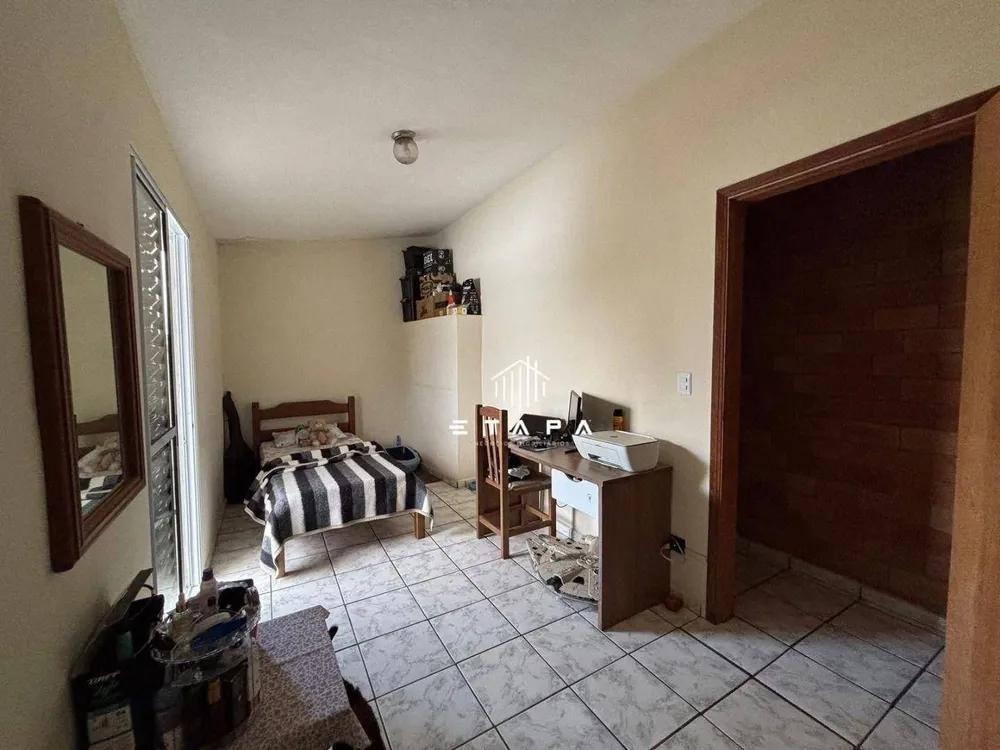 Casa, 5 quartos, 184 m² - Foto 1