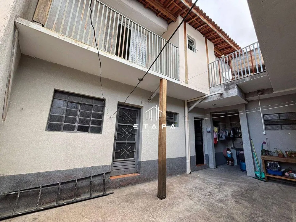 Casa, 5 quartos, 184 m² - Foto 2