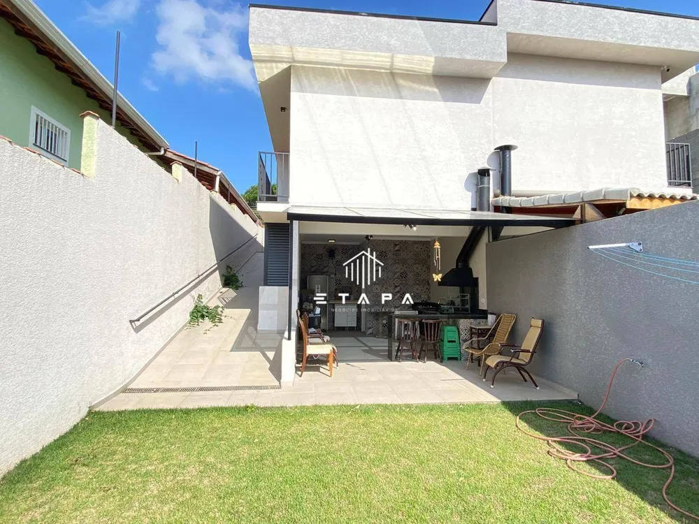 Casa, 3 quartos, 122 m² - Foto 1