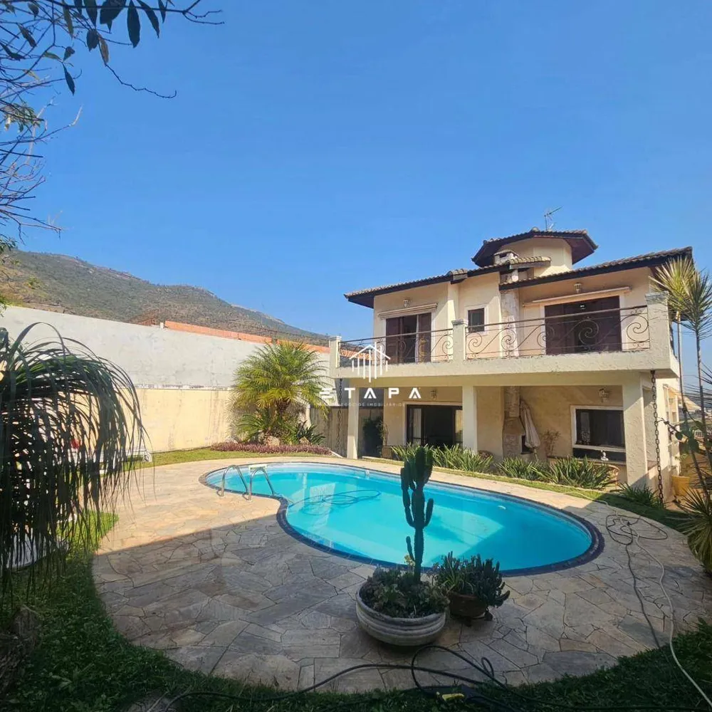 Casa, 3 quartos, 186 m² - Foto 2