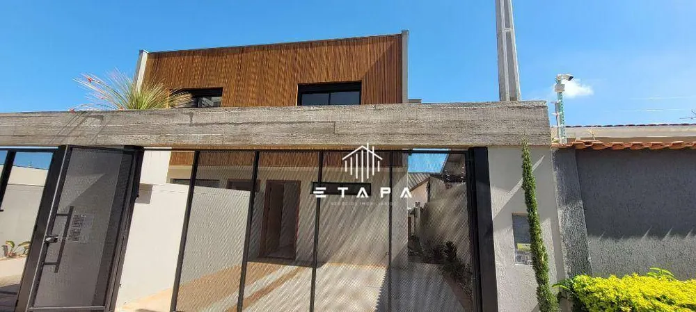 Casa, 3 quartos, 178 m² - Foto 1