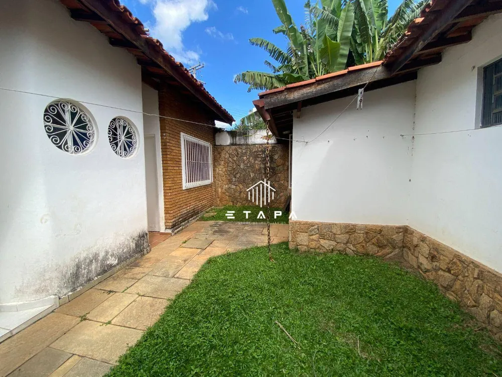 Casa, 6 quartos, 252 m² - Foto 10