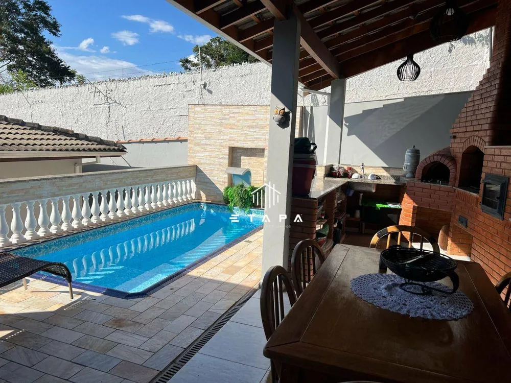 Casa, 3 quartos, 280 m² - Foto 2