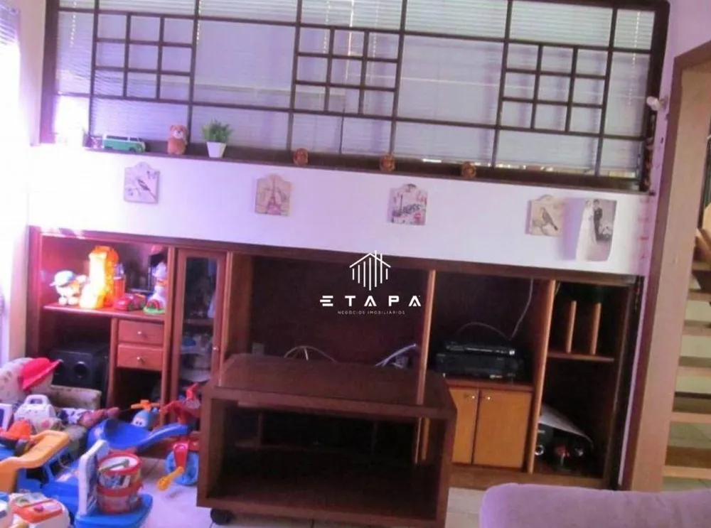 Casa, 3 quartos, 295 m² - Foto 2
