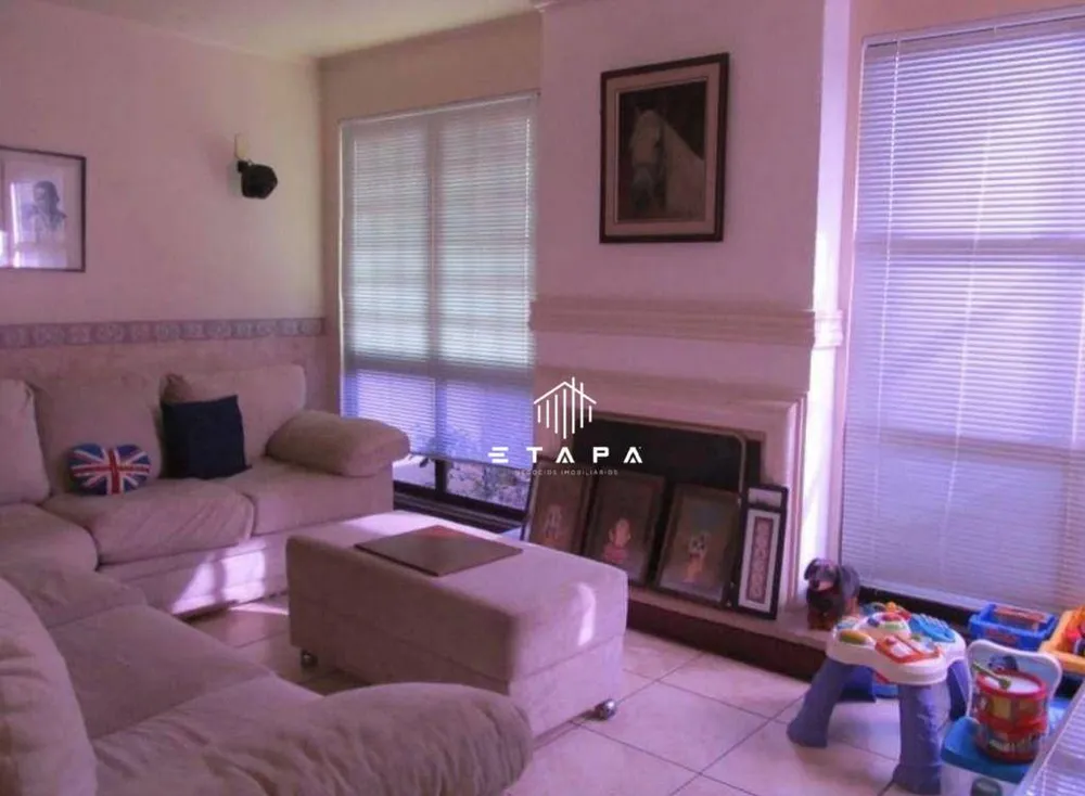 Casa, 3 quartos, 295 m² - Foto 1