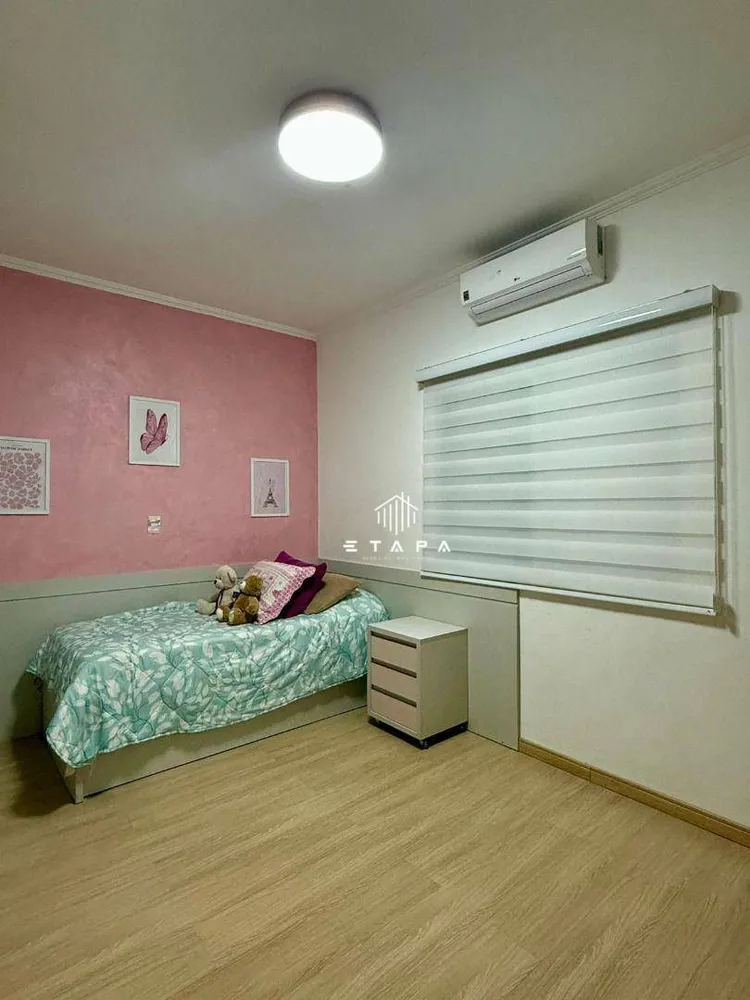 Casa, 3 quartos, 168 m² - Foto 4