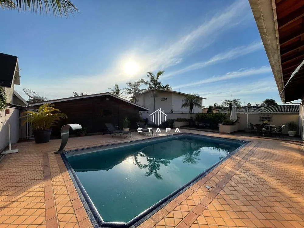 Casa, 5 quartos, 295 m² - Foto 3