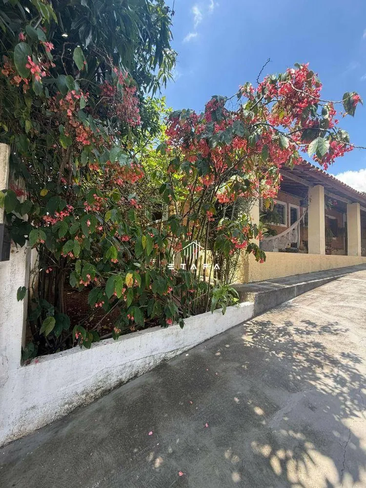 Casa, 4 quartos, 137 m² - Foto 1