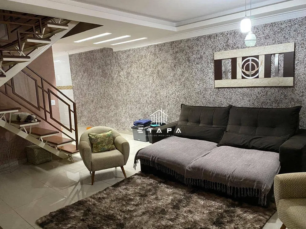 Casa, 3 quartos, 221 m² - Foto 2