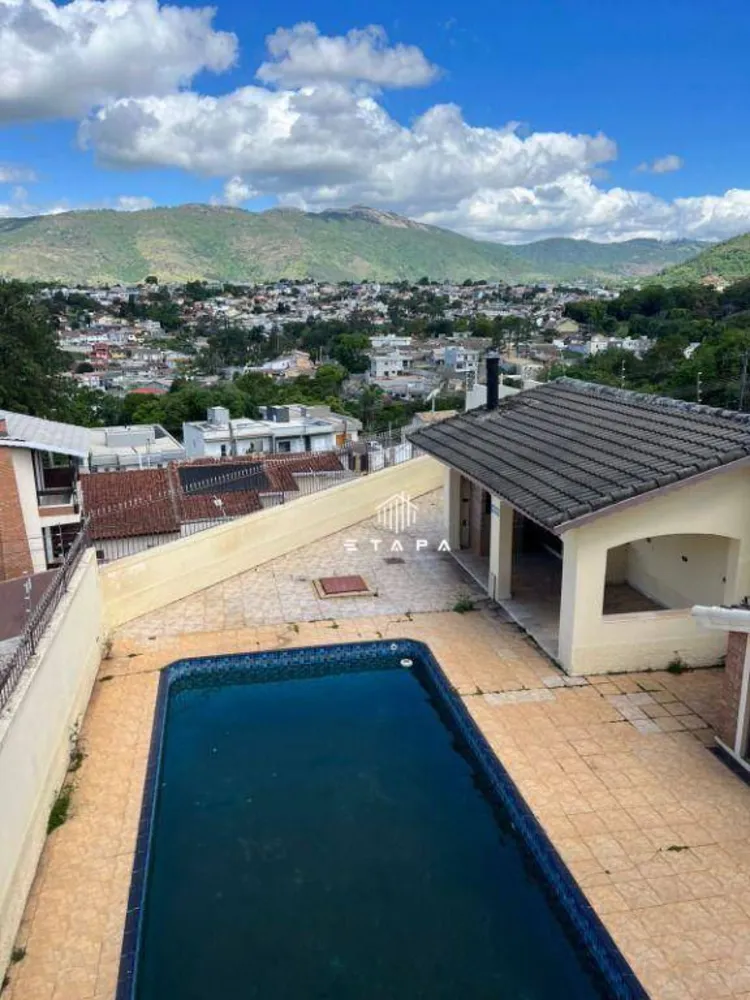 Casa, 4 quartos, 358 m² - Foto 2