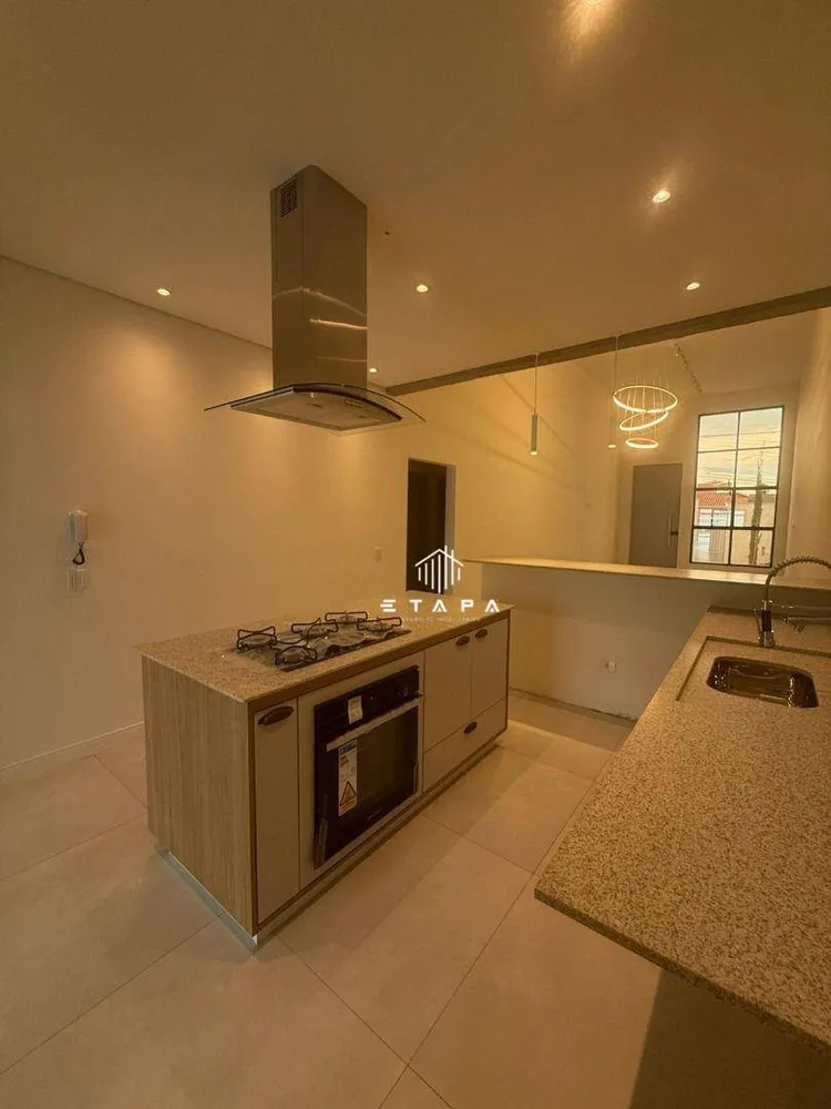 Casa, 3 quartos, 200 m² - Foto 8