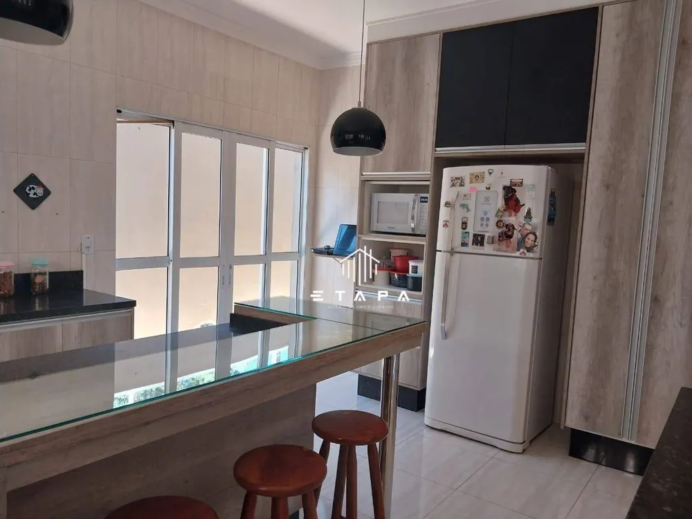Casa, 3 quartos, 229 m² - Foto 6