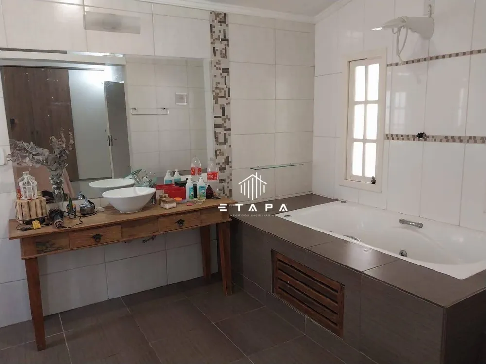 Casa, 3 quartos, 229 m² - Foto 10