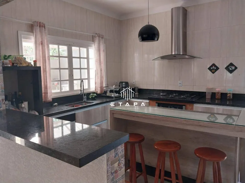 Casa, 3 quartos, 229 m² - Foto 4