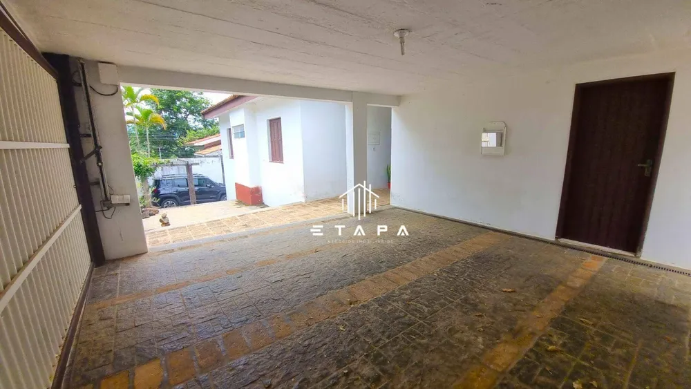Casa, 6 quartos, 248 m² - Foto 3