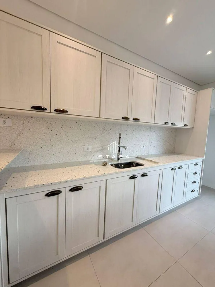 Casa, 3 quartos, 200 m² - Foto 8