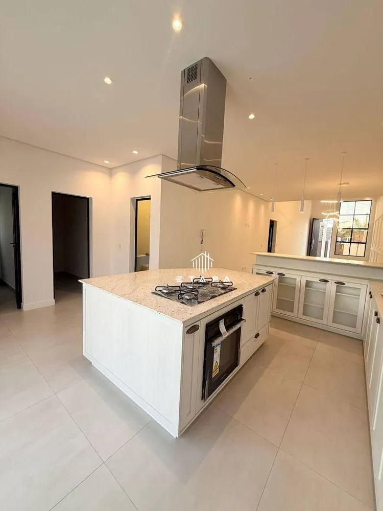 Casa, 3 quartos, 200 m² - Foto 10