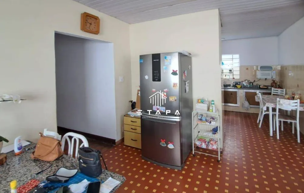 Casa, 4 quartos, 238 m² - Foto 1
