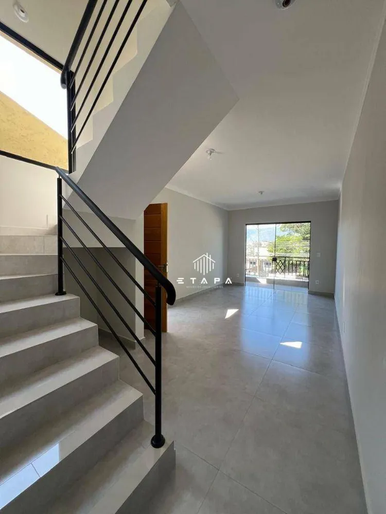 Casa, 3 quartos, 128 m² - Foto 2