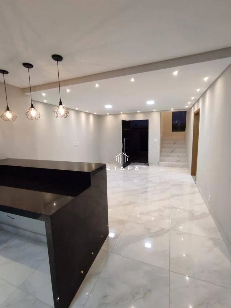 Casa, 3 quartos, 142 m² - Foto 3