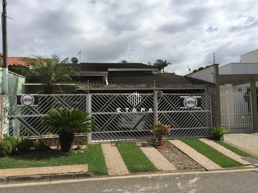 Casa, 3 quartos, 141 m² - Foto 1
