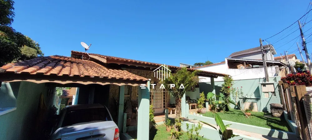 Casa, 3 quartos, 228 m² - Foto 1