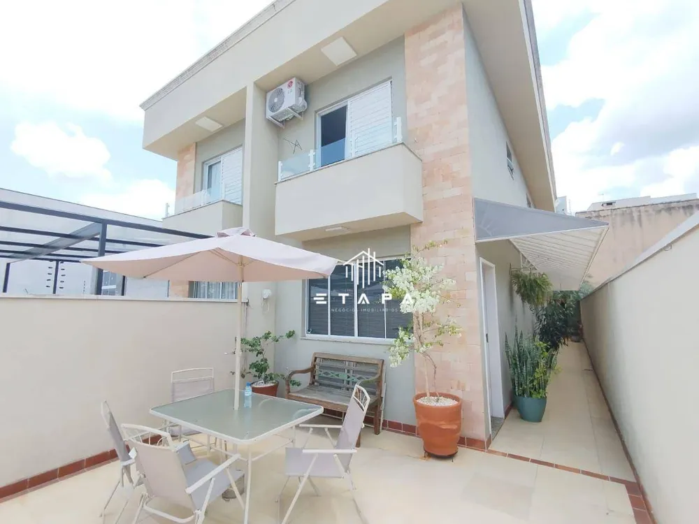Casa, 3 quartos, 94 m² - Foto 1
