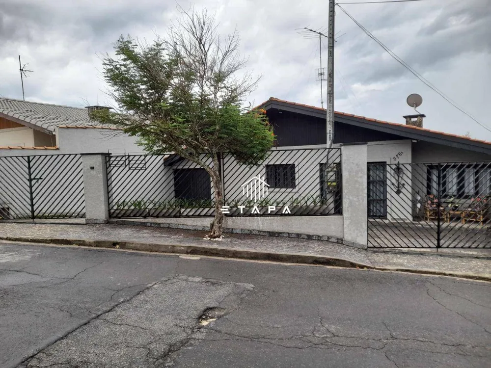 Casa, 3 quartos, 300 m² - Foto 2