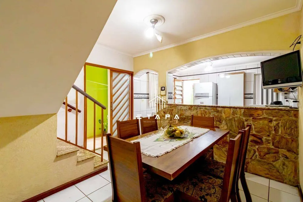 Casa, 4 quartos, 214 m² - Foto 2