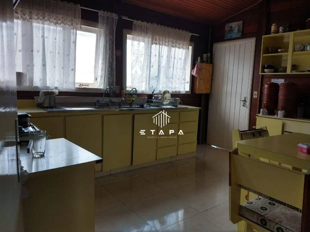 Casa, 4 quartos, 237 m² - Foto 2