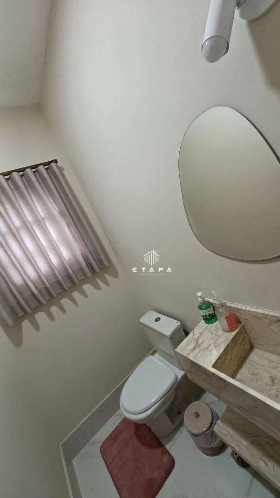Casa, 3 quartos, 245 m² - Foto 1