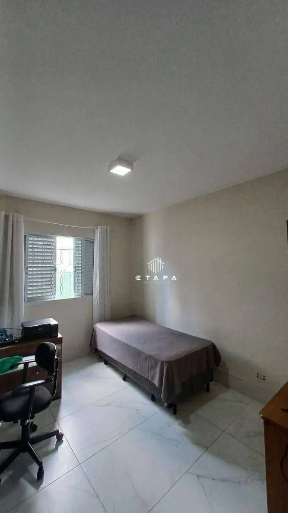 Casa, 3 quartos, 245 m² - Foto 3
