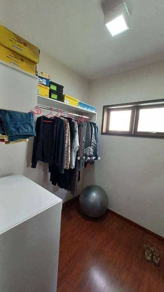Casa, 3 quartos, 245 m² - Foto 8