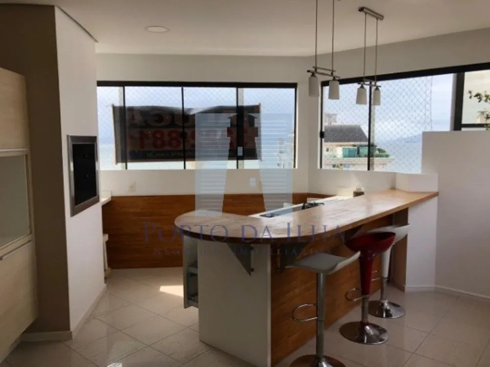Cobertura, 3 quartos, 263 m² - Foto 2