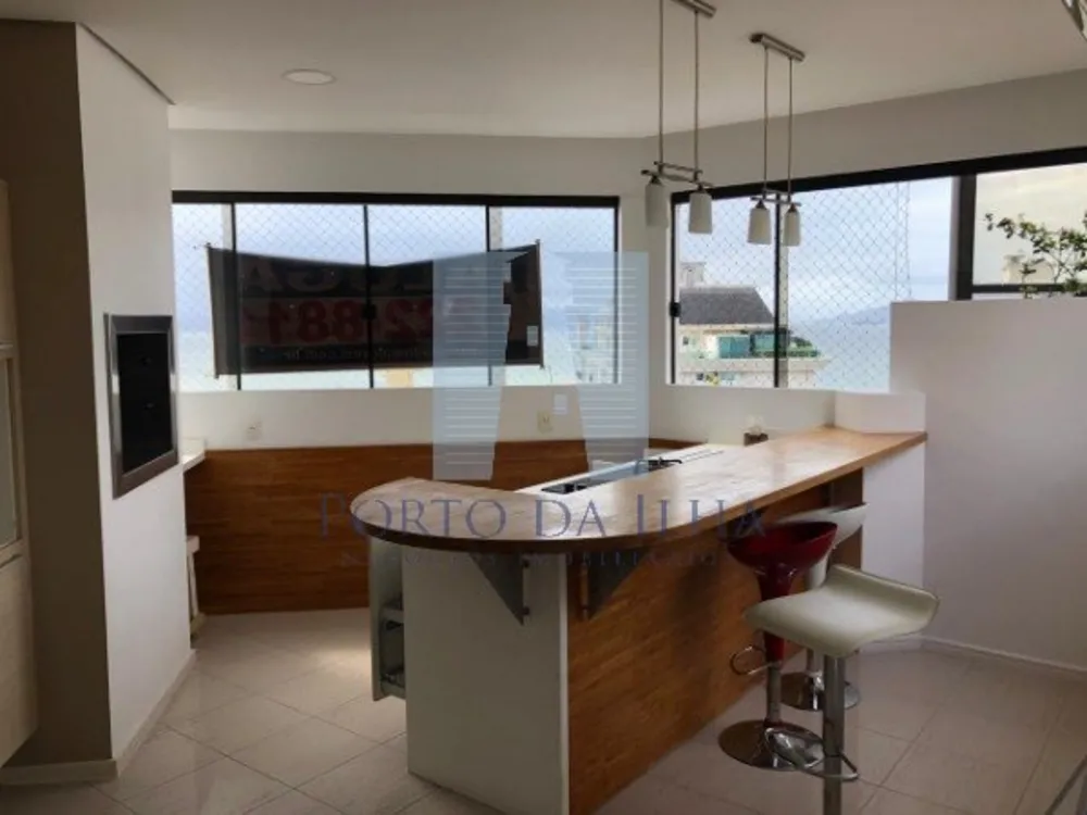 Cobertura, 3 quartos, 263 m² - Foto 1