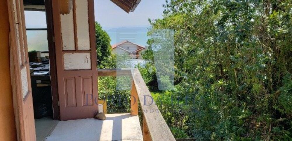Casa à venda com 3 quartos, 201m² - Foto 3