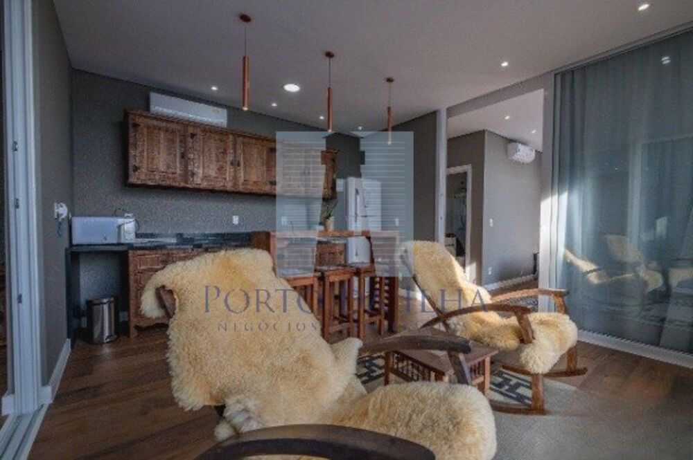 Casa, 6 quartos, 680 m² - Foto 1