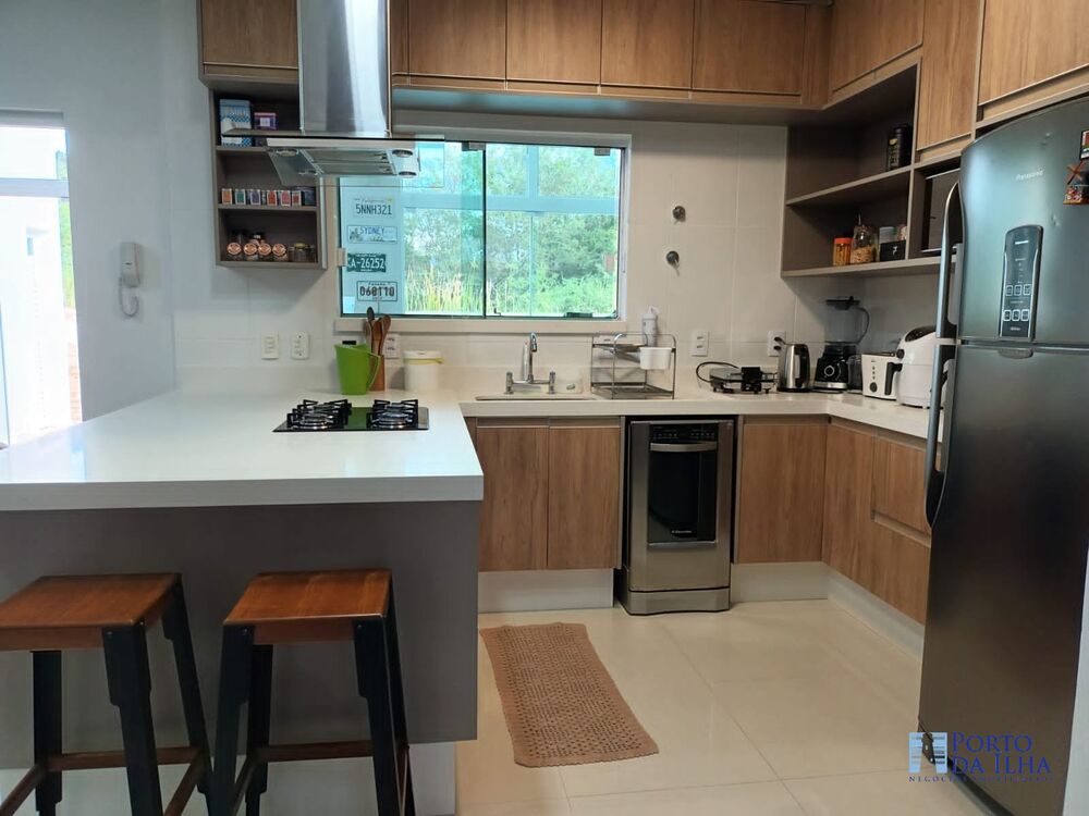 Casa, 4 quartos, 224 m² - Foto 3