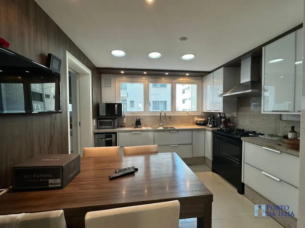 Apartamento, 3 quartos, 221 m² - Foto 13