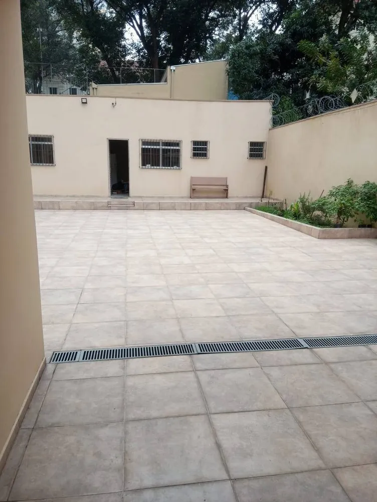 Loja-Salão, 700 m² - Foto 1