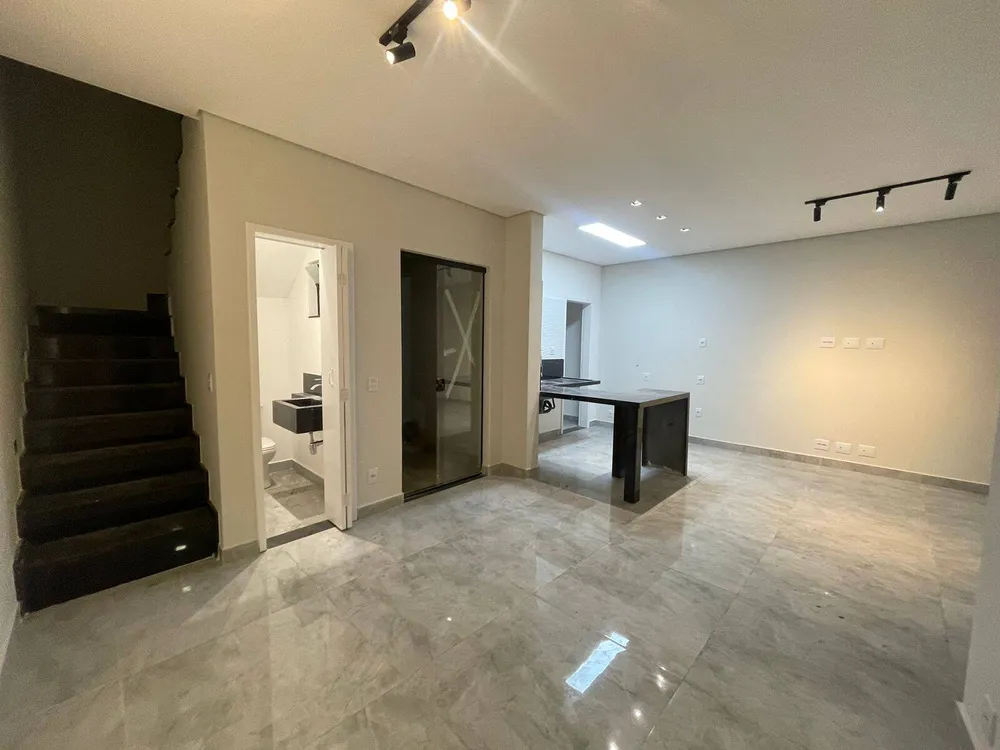 Casa, 3 quartos, 136 m² - Foto 2