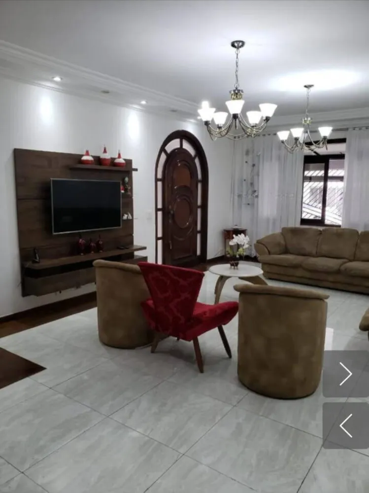 Casa, 4 quartos, 206 m² - Foto 1