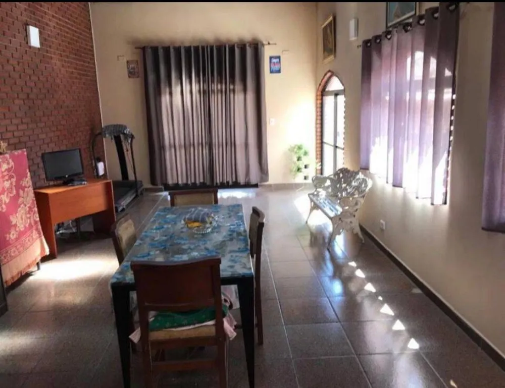 Sobrado, 4 quartos, 250 m² - Foto 1