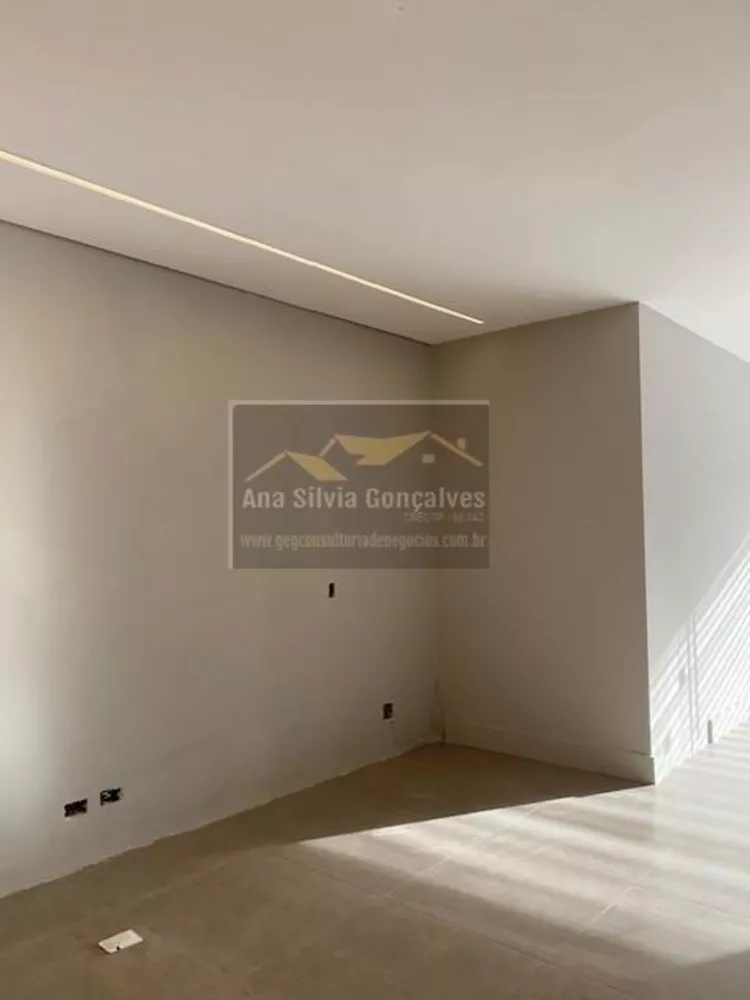 Prédio Inteiro - Foto 1