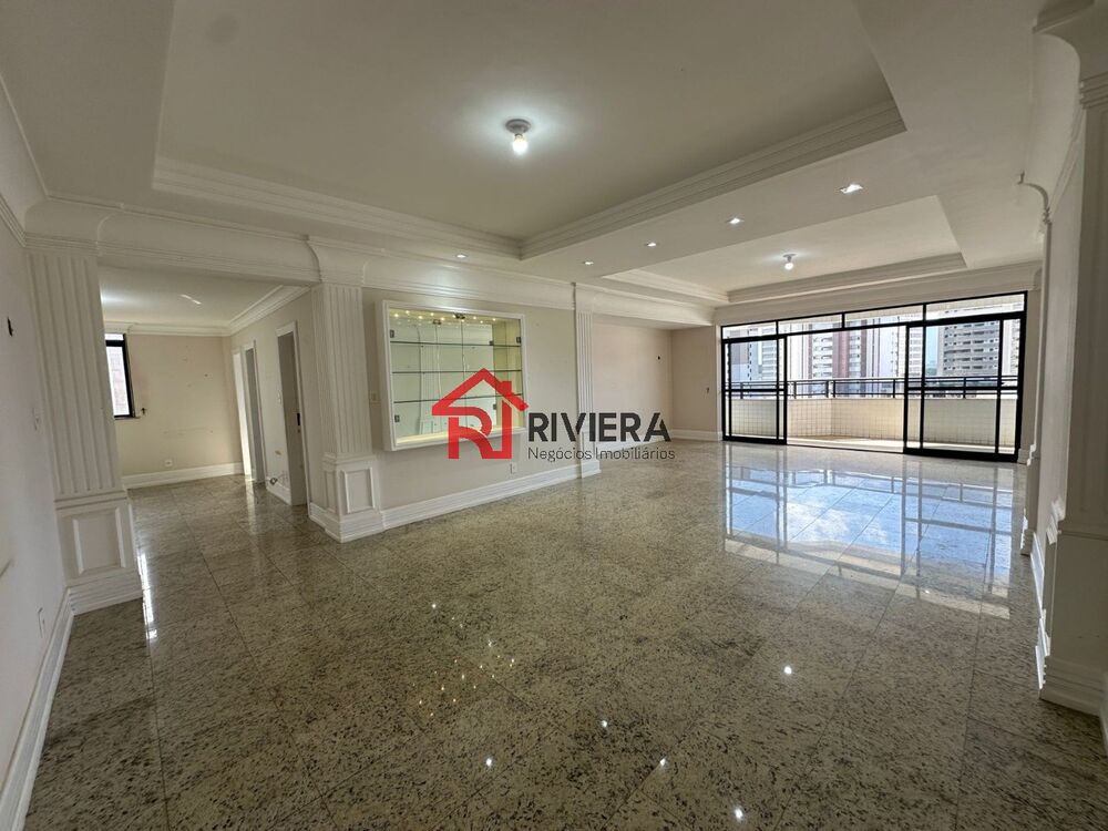 Apartamento, 3 quartos, 217 m² - Foto 1