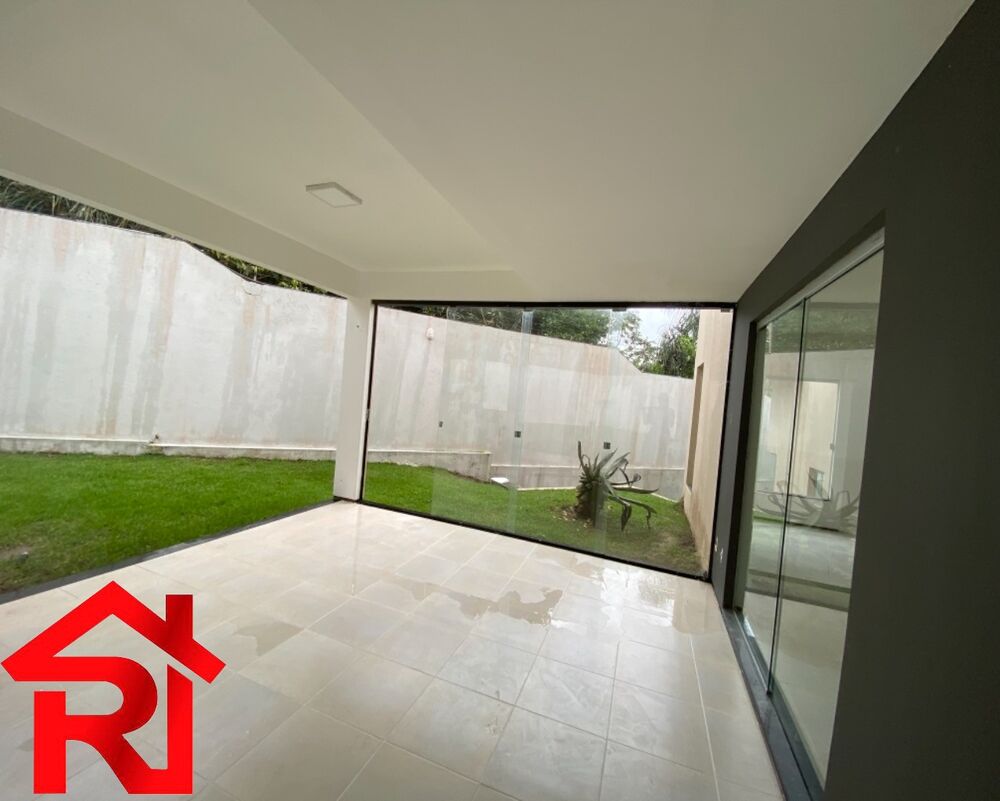 Casa à venda com 5 quartos, 800m² - Foto 1