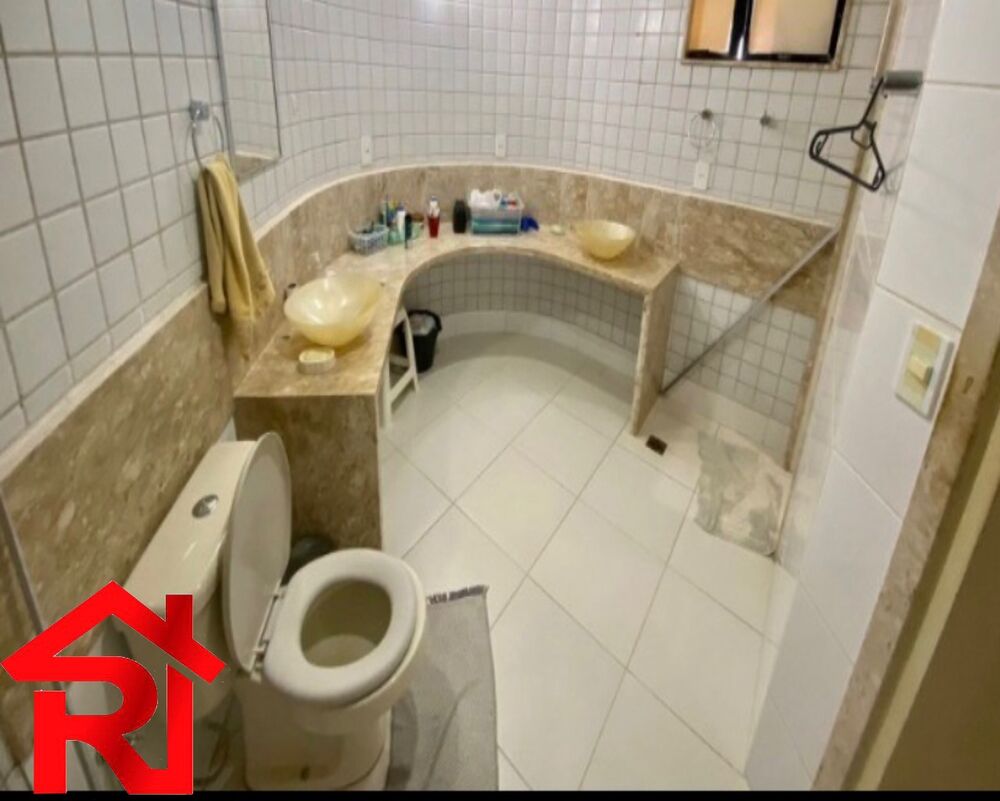 Apartamento à venda com 3 quartos, 180m² - Foto 4