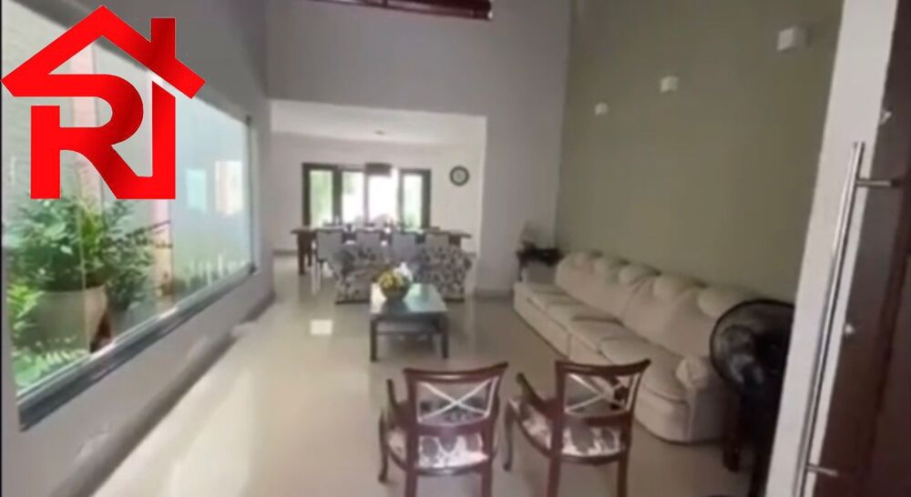 Casa à venda com 6 quartos, 800m² - Foto 2